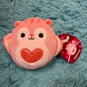 💛Gabourey the Valentine’s Day Flying Squirrel 4” Squishmallow